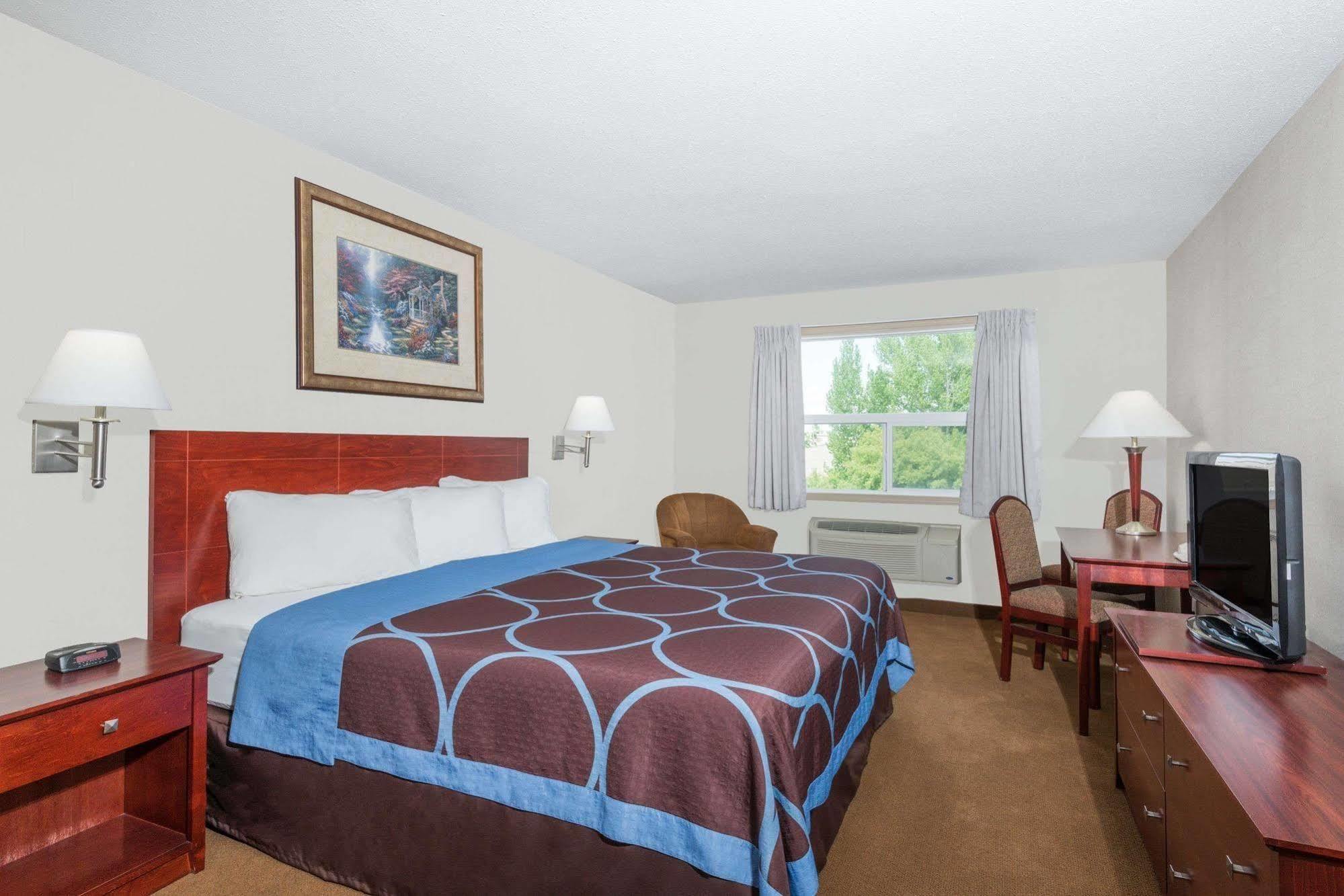 Super 8 By Wyndham Centre Motel Red Deer